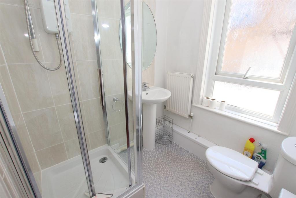 Shower Room 2.JPG