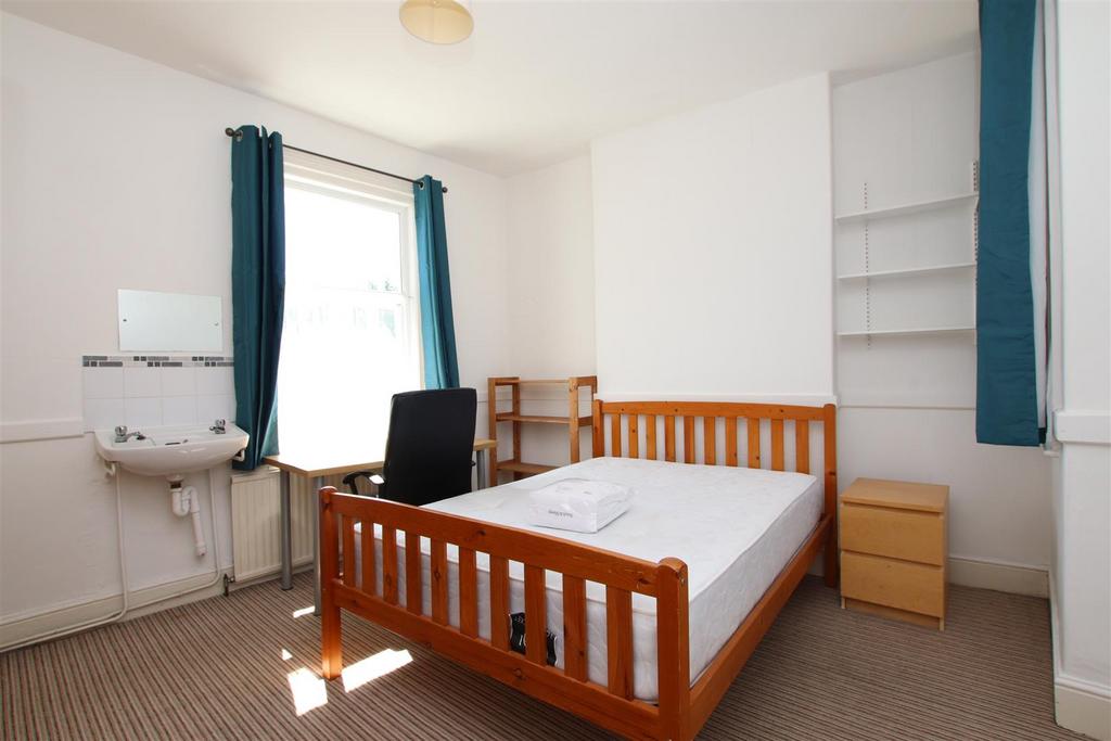 Bedroom 3.JPG