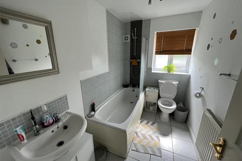 8 Bleadale Close, Wilmslow, SK9 2SP