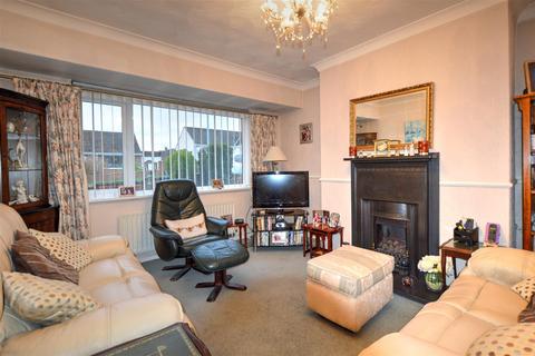 6 Ash Grove, Morpeth, NE61 2RA