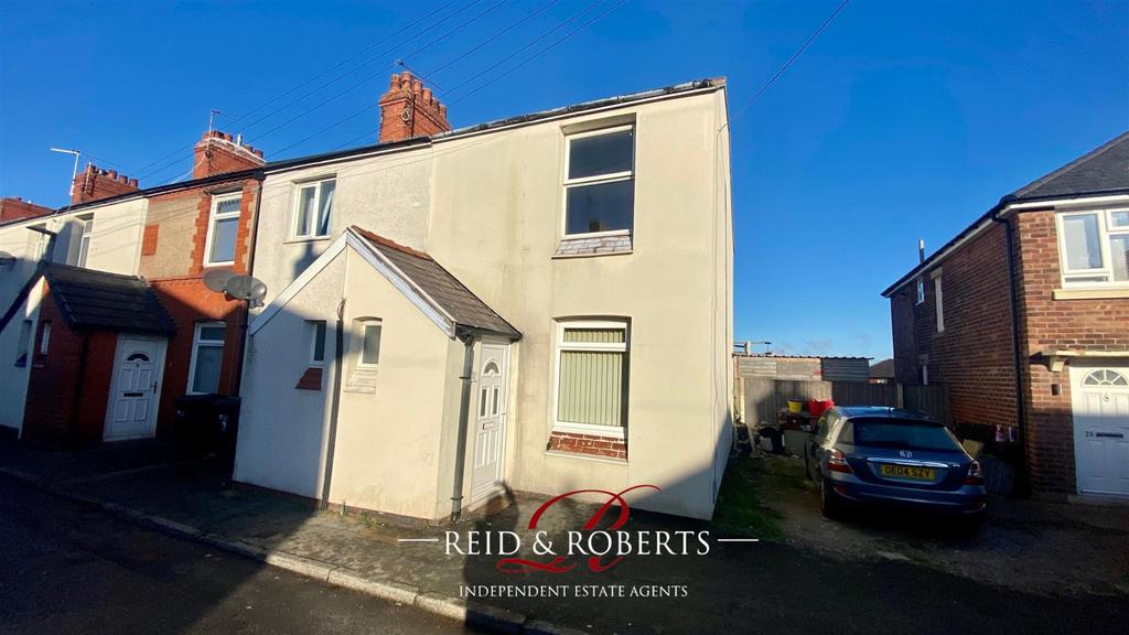 Princes Street, Connahs Quay 2 bed end of terrace house for sale £95,000