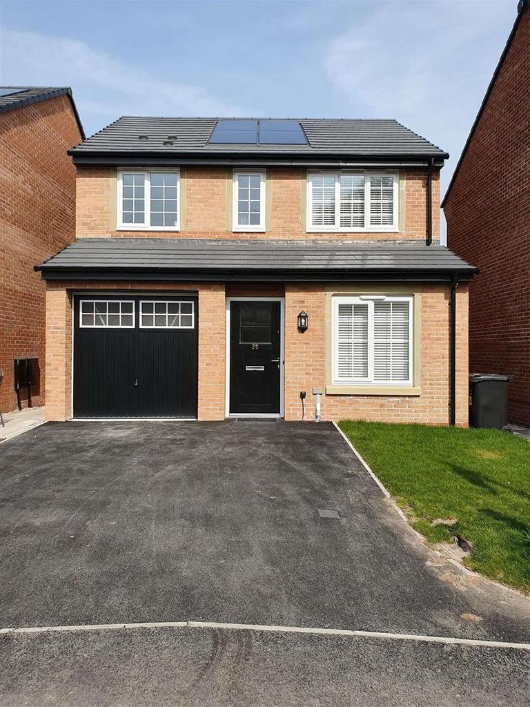 Crankwood Road, Leigh, WN7 4GA 3 bed detached house £260,000