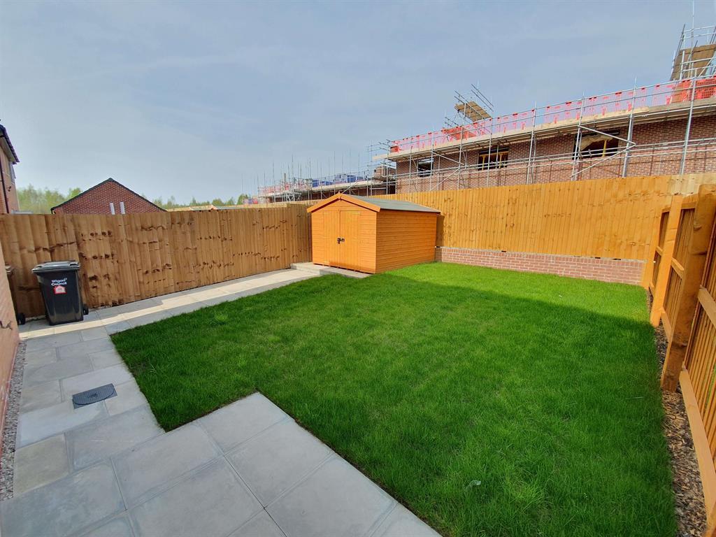 Crankwood Road, Leigh, WN7 4GA 3 bed detached house £260,000