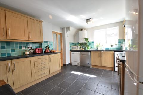 105 Edgewood Drive, Luton, LU2 8ER