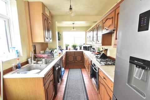 77 Wardown Crescent, Luton, LU2 7JT