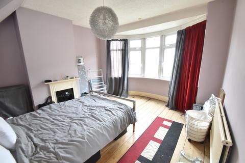 77 Wardown Crescent, Luton, LU2 7JT