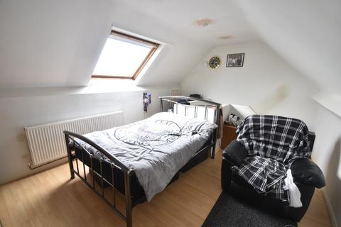 77 Wardown Crescent, Luton, LU2 7JT