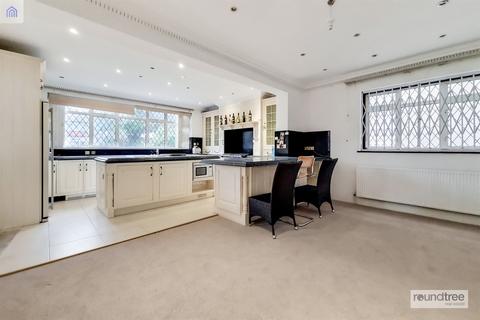 21 Allington Road, London, NW4 3EA