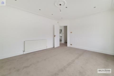 21 Allington Road, London, NW4 3EA