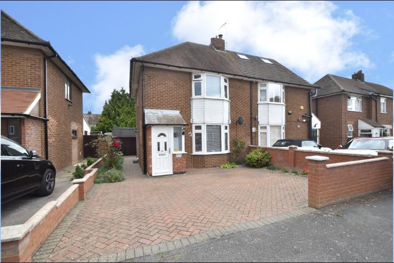 Northfields, Dunstable 3 bed semidetached house £315,000
