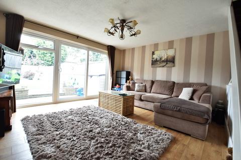 8 Dorel Close, Luton, LU2 7JH