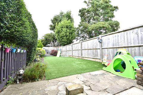 8 Dorel Close, Luton, LU2 7JH