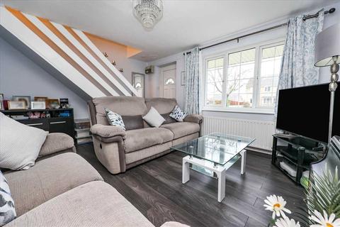 3 bedroom semi-detached house for sale - Winniffe Gardens, Lincoln