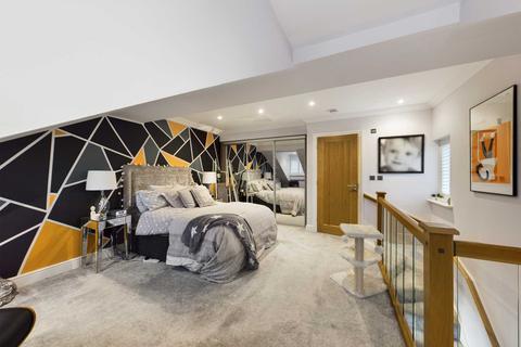 106 Horsecroft Road, Hemel Hempstead, HP1 1PX