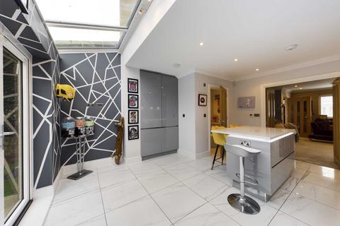 106 Horsecroft Road, Hemel Hempstead, HP1 1PX