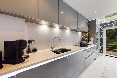 106 Horsecroft Road, Hemel Hempstead, HP1 1PX