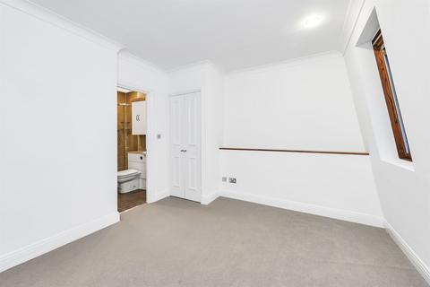 2 bedroom flat to rent, Courtfield Road, South Kensington SW7