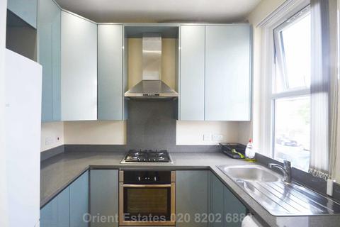 3 bedroom flat for sale, Park Road, London