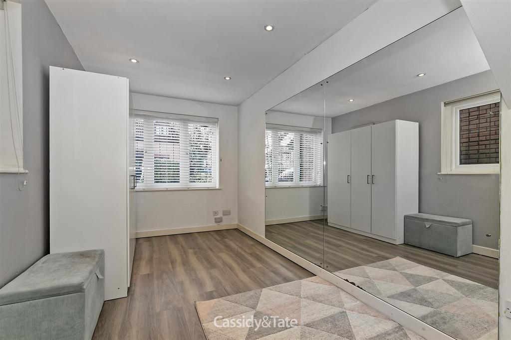 1 Regent Close-30.jpg