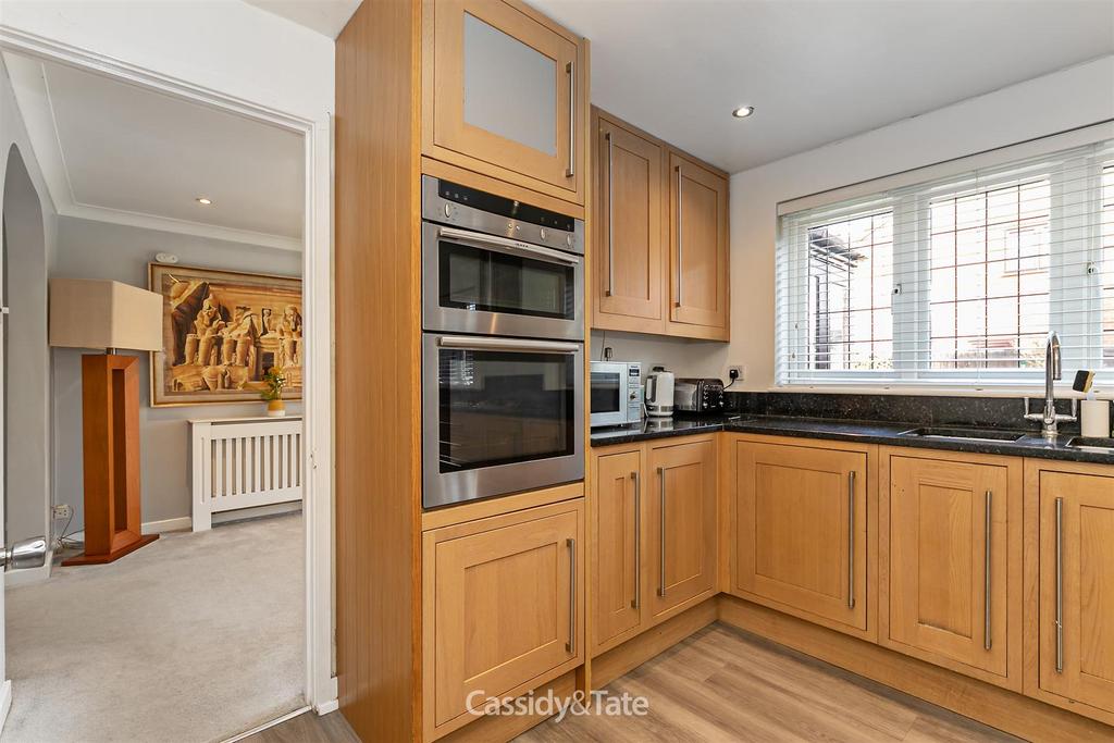 1 Regent Close-25.jpg