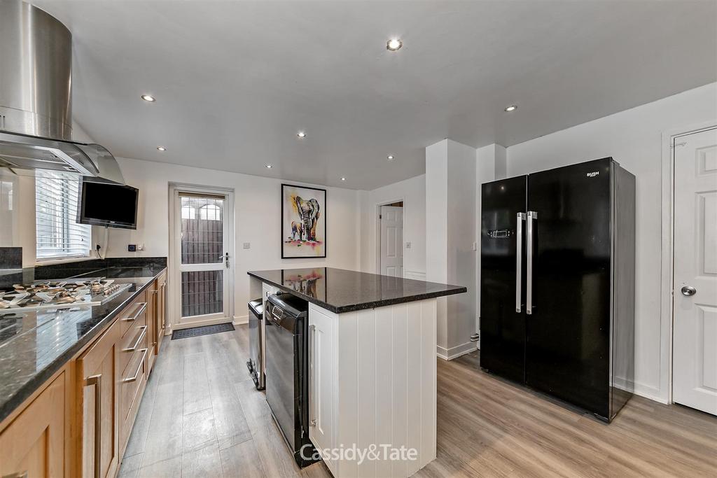 1 Regent Close-29.jpg