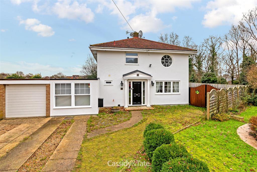 Linden Crescent, St Albans 4 bed detached house £4,100 pcm (£946 pw)