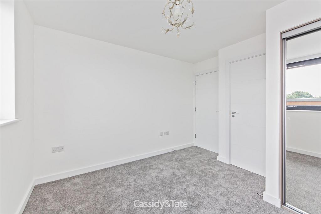 38 Somerville Court-9.jpg
