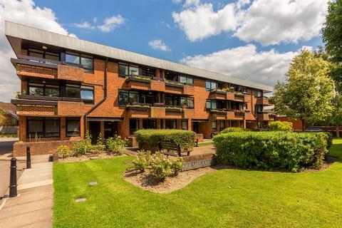 2 bedroom apartment to rent, Holmes Court, Carlisle Avenue, St Albans