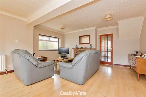 7 Broomleys, St Albans, AL4 9UR