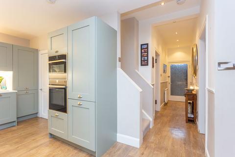 69 Gardiner Road, Edinburgh, EH4 3RL