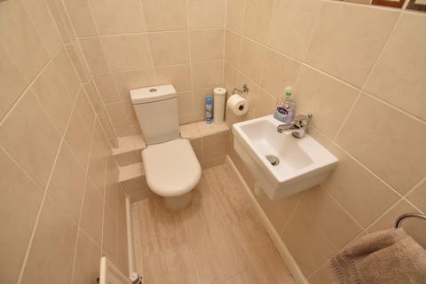 2 Lorimer Close, Luton, LU2 7RL