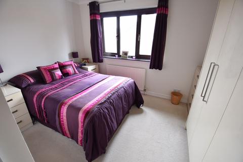 2 Lorimer Close, Luton, LU2 7RL