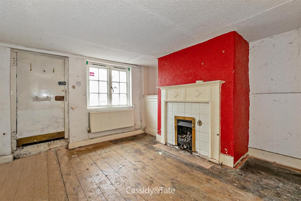 Church End, Redbourn, St. Albans 2 bed terraced house £340,000