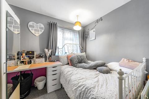 48 Silverdale, London, SE26 4SU