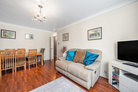 48 Silverdale, London, SE26 4SU