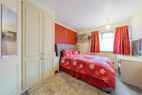 48 Silverdale, London, SE26 4SU