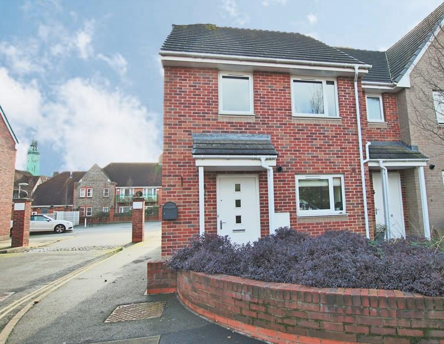 Shirley, Southampton 2 bed end of terrace house for sale £300,000