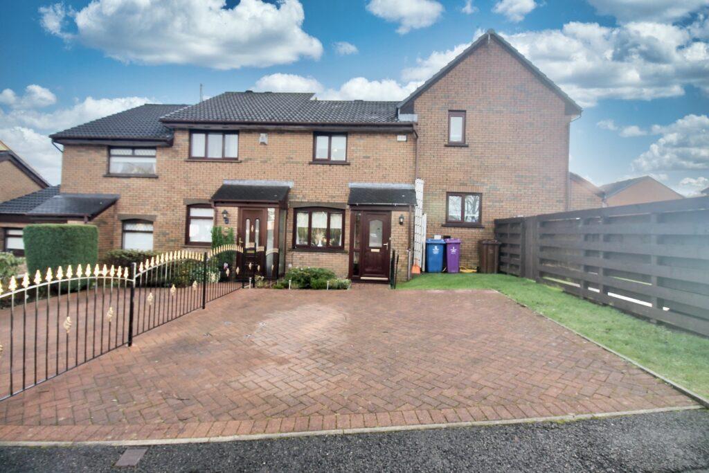 Colston Avenue Glasgow G64 1SL 1 bed terraced house for sale £112,500