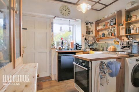 304 Hall Road, Sheffield, S9 4AG