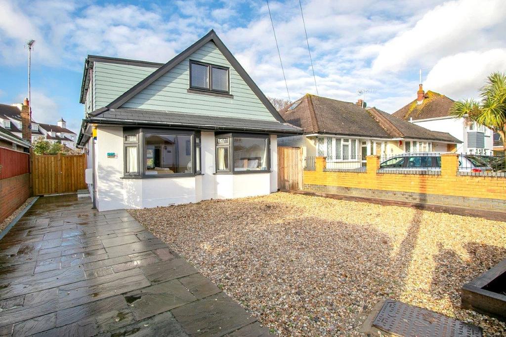 Lake Road, Hamworthy, Poole, Dorset, BH15 4 bed detached house for sale