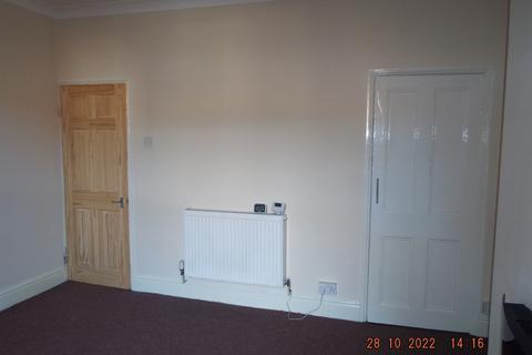 2 bedroom terraced house to rent, Somerset Road, Doncaster DN1