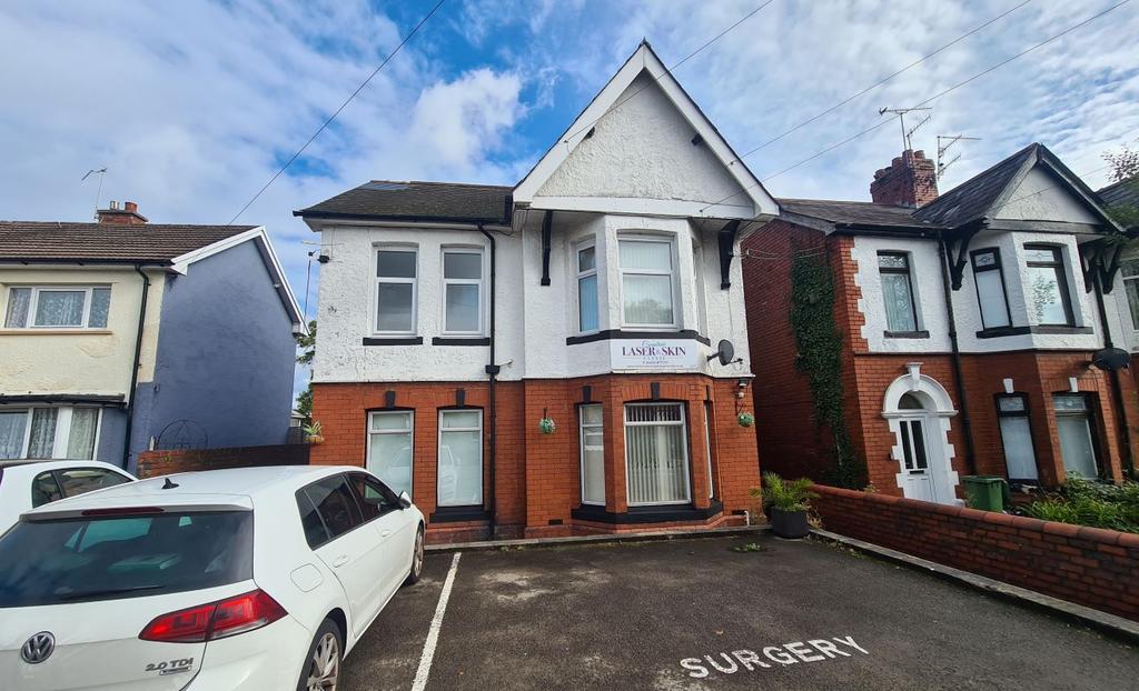 223 Llantarnam Road, Llantarnam... 2 bed detached house £207,500