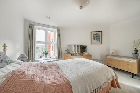2 bedroom retirement property for sale - Ockford Road, Godalming, GU7