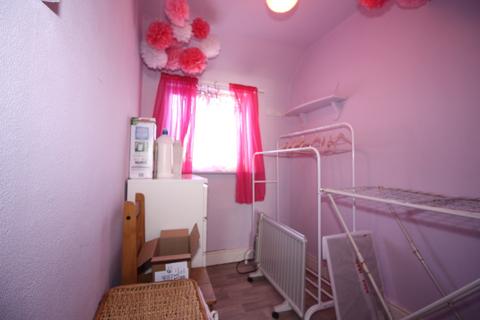 22 Devonshire Road, Feltham, TW13 6QT