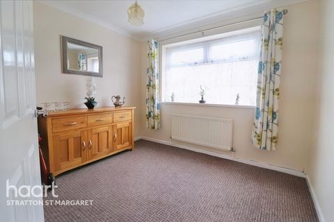32 Barrowby Gate, Swindon, SN3 4UH
