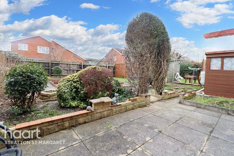 32 Barrowby Gate, Swindon, SN3 4UH