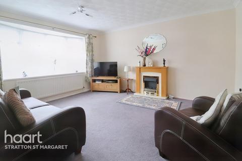 32 Barrowby Gate, Swindon, SN3 4UH
