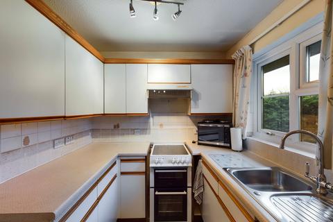 1 bedroom apartment for sale - St. Georges Road, Addlestone, Surrey, KT15