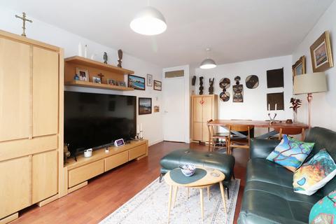 2 bedroom flat for sale, Widmore Road, Bromley