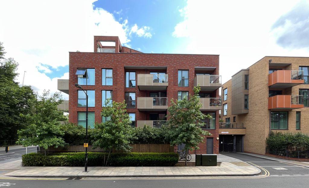 New Church Road, Ayres Court, Camberwell SE5 7FA 1 bed apartment for